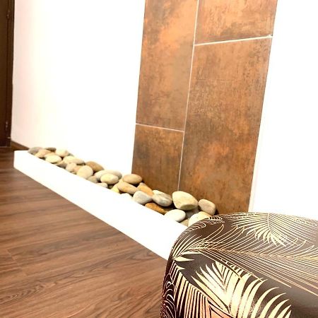 Rose Appartement Manosque Esterno foto