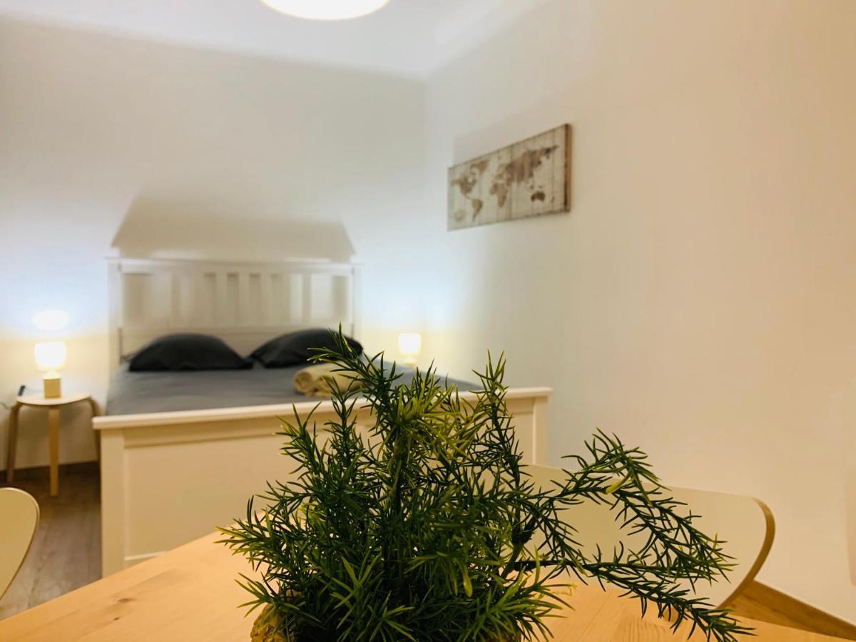 Rose Appartement Manosque Esterno foto