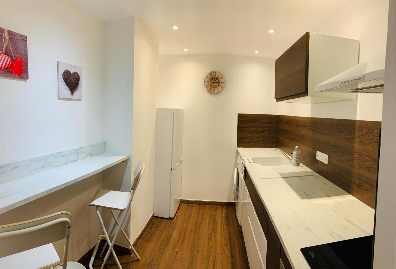Rose Appartement Manosque Esterno foto