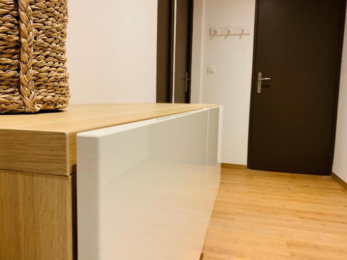 Rose Appartement Manosque Esterno foto