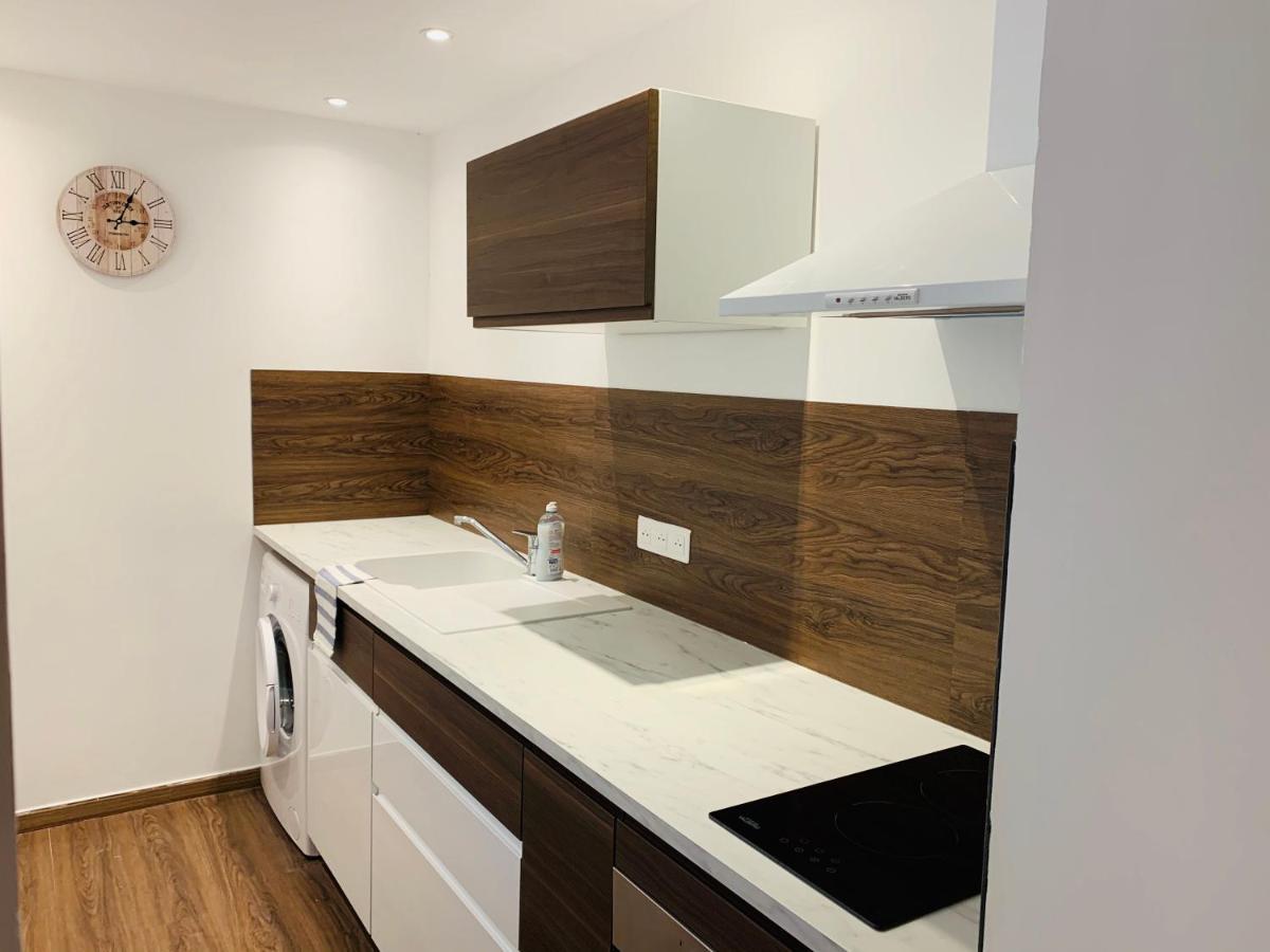 Rose Appartement Manosque Esterno foto